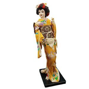 Vintage Japanese Geisha Doll In Kimono
